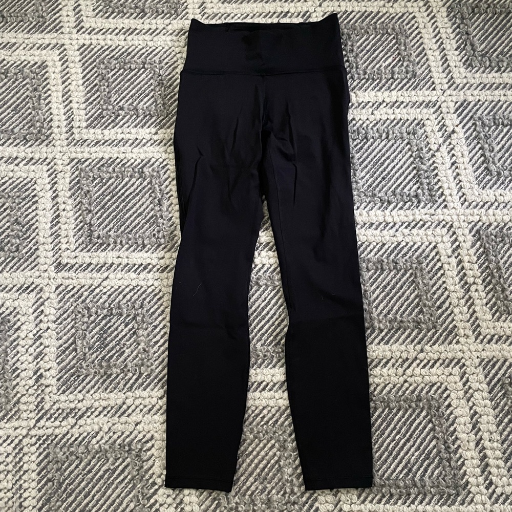 Lululemon crops